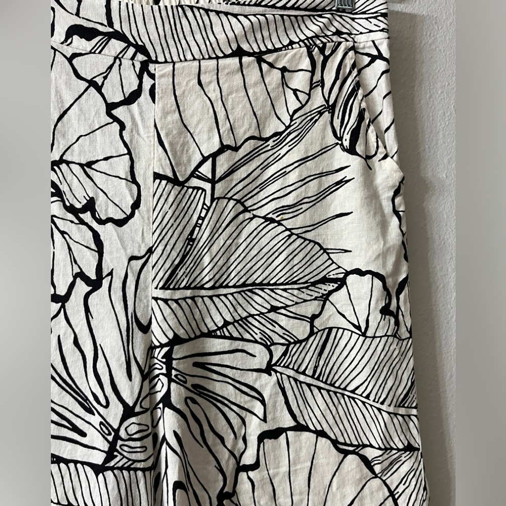 NEW Rachel Zoe Leaf printed Wide Legged pants - Picture 4 of 9